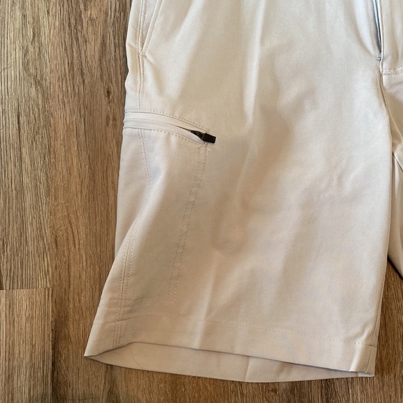 CALLAWAY Khaki golf shorts - Picture 3 of 5